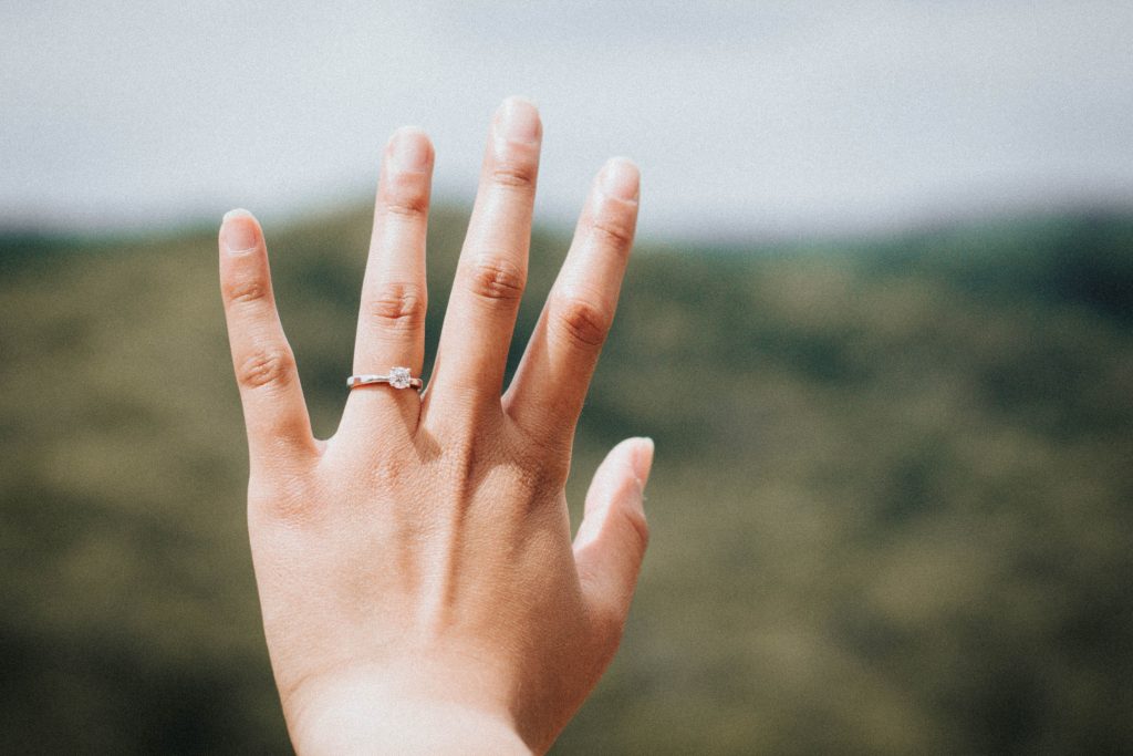 summer nail polish colors: nude